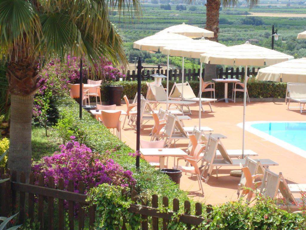 Tenuta Colle Degli Ulivi Сибари Номер фото