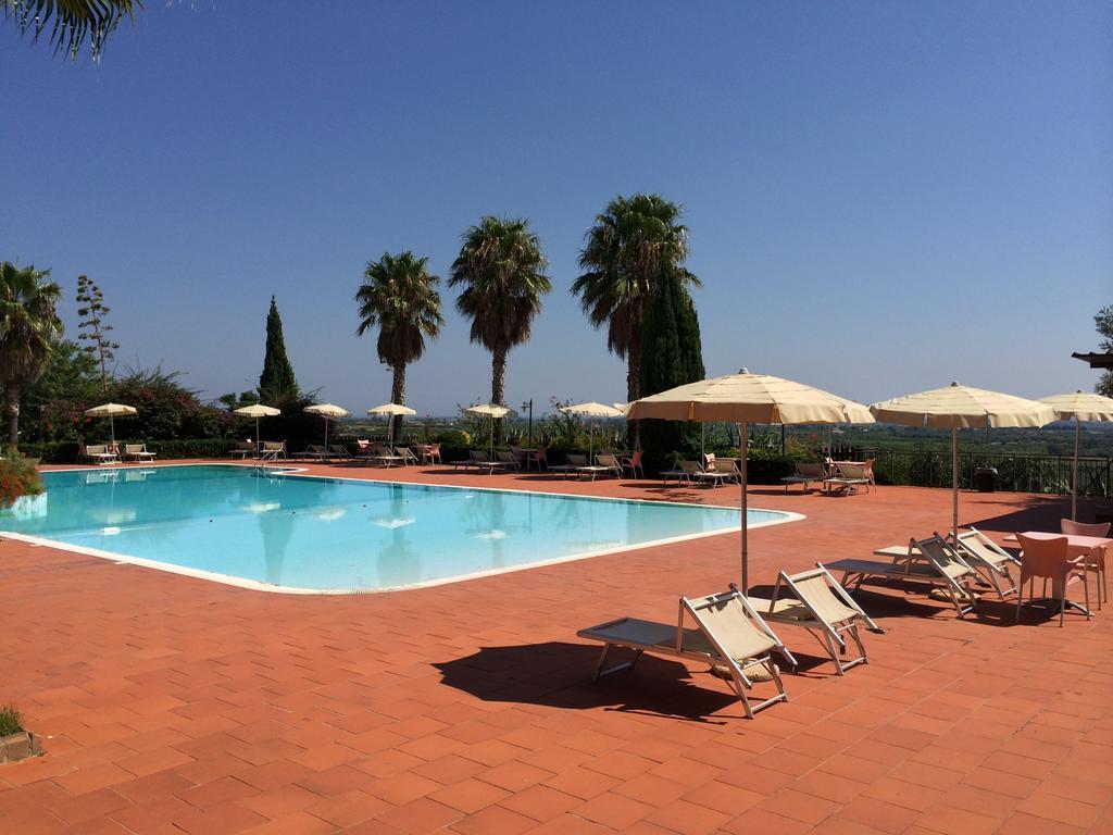 Tenuta Colle Degli Ulivi Сибари Номер фото